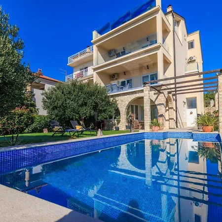 Apartmani Tijana Novi Vinodolski Exterior photo
