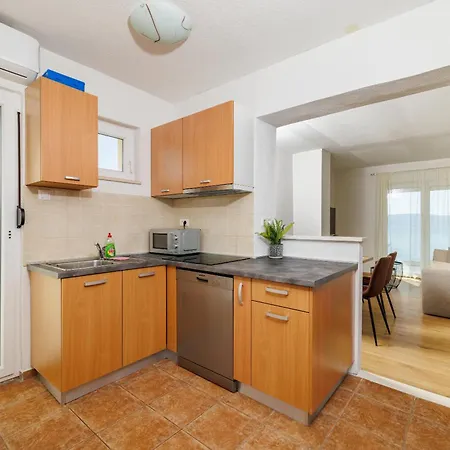 Apartmani Tijana Novi Vinodolski Exterior photo
